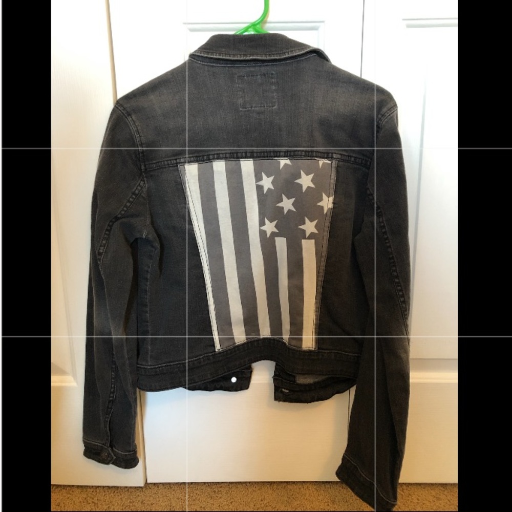 Distressed Black denim jacket - Picture 2 of 3